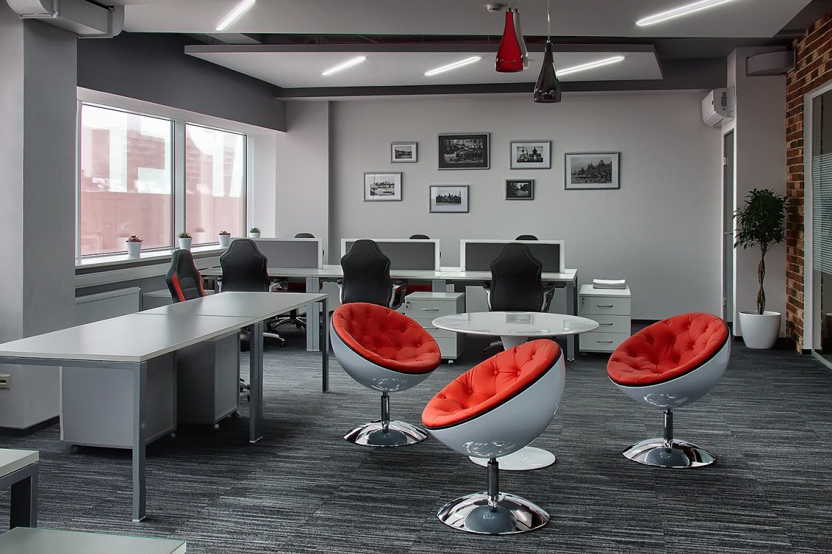 Интерьер офиса в серых тонах