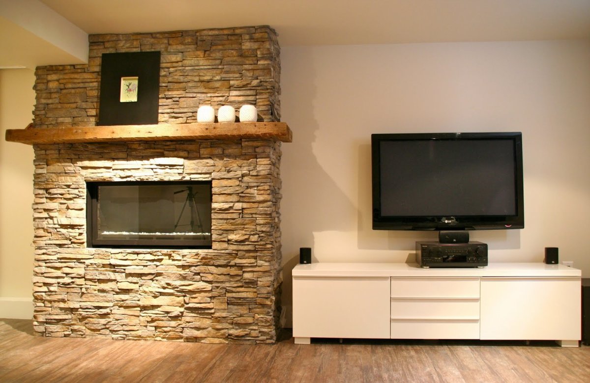 Барельеф на камине