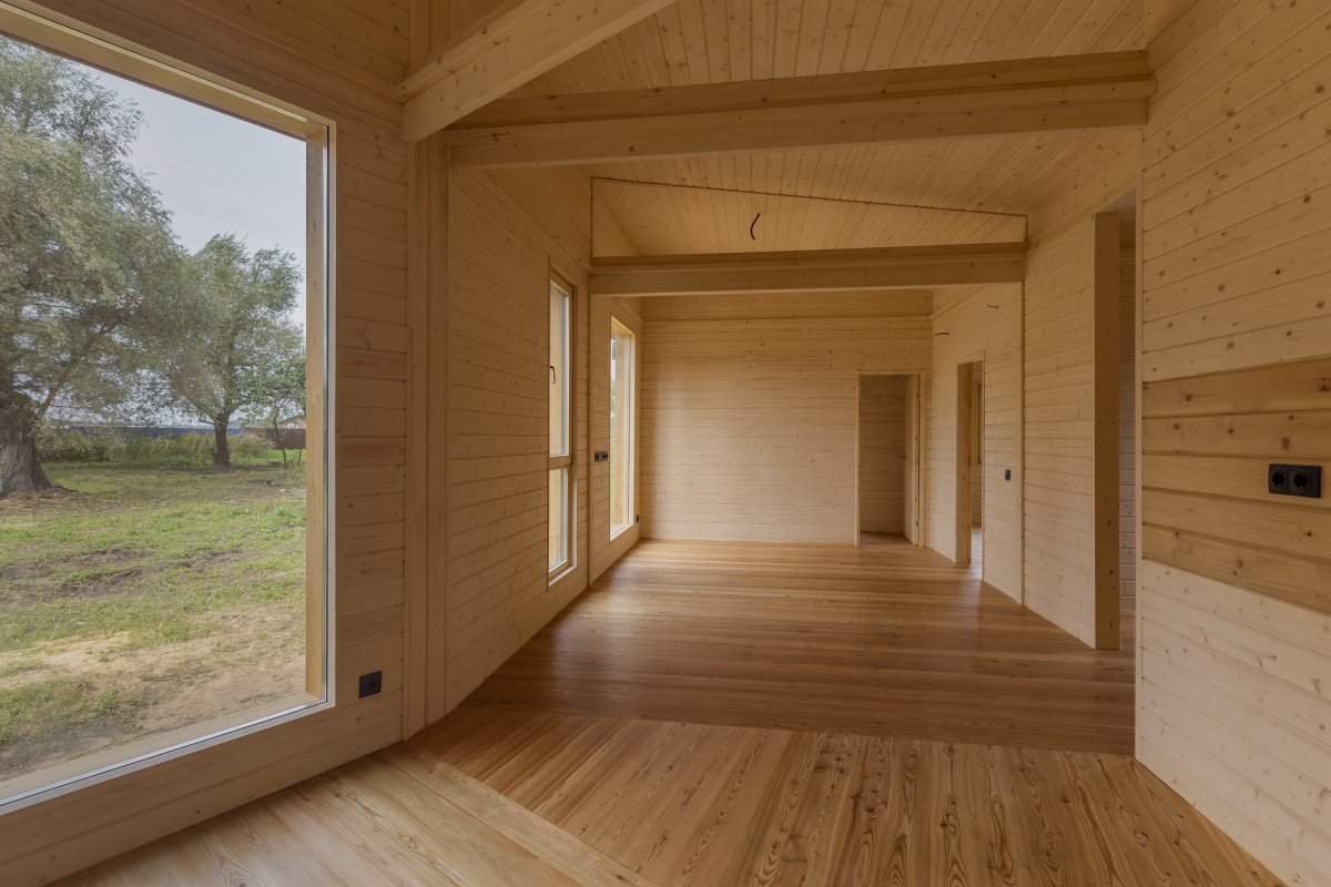 Отделка деревянными рейками