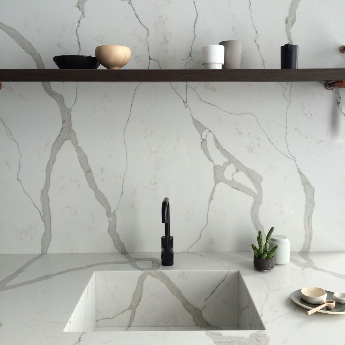 Кориан столешница Калакатта