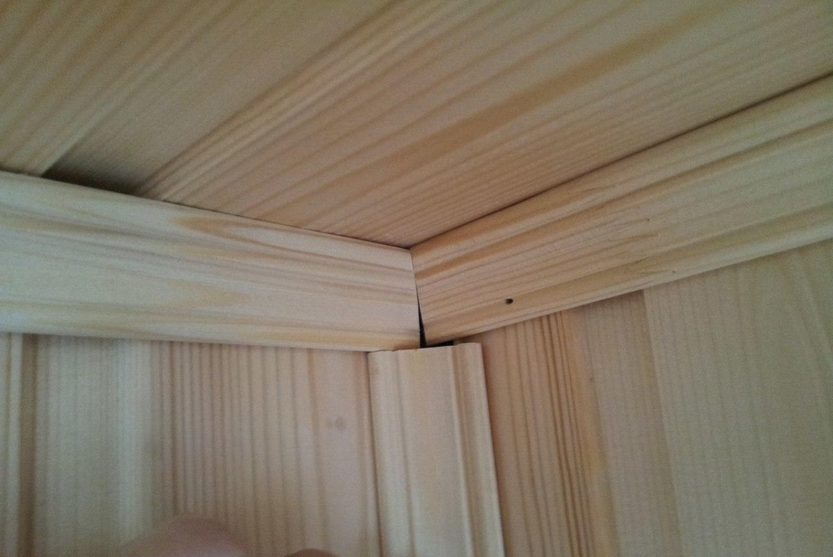 Потолок из вагонки по диагонали