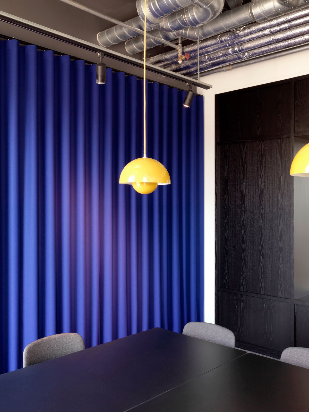 Профнастил на потолок