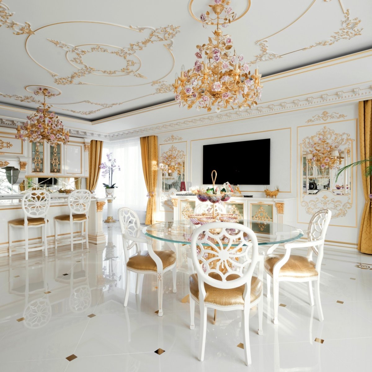 Столовая в дворцовом стиле
