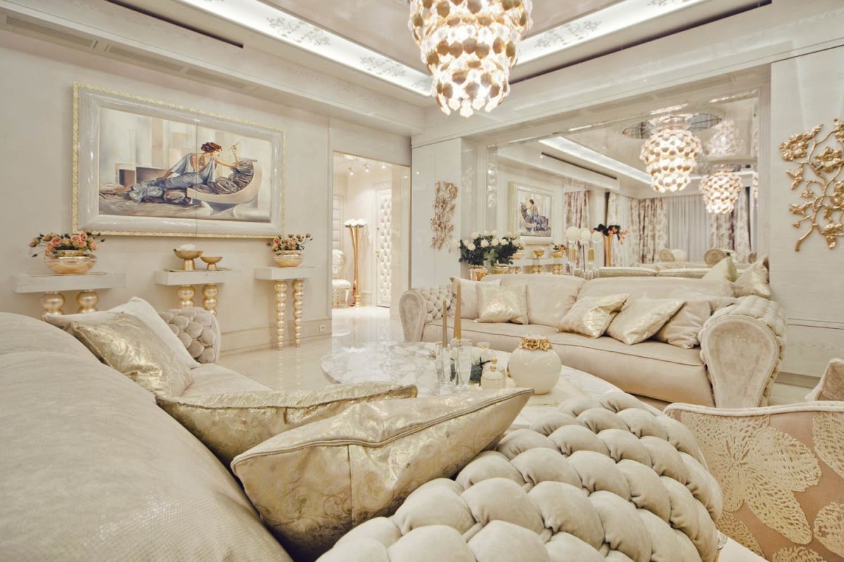 Плавные линии в интерьере спальни