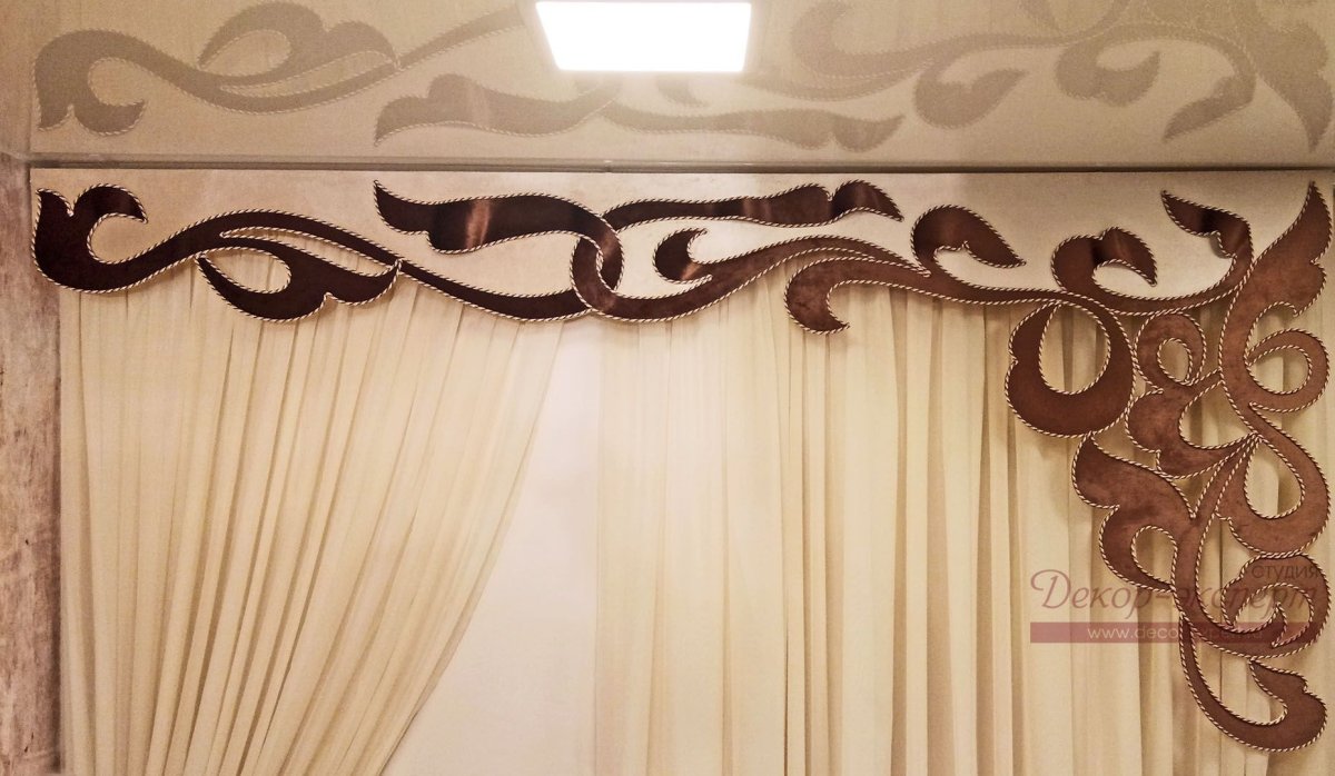 Ажурный ламбрекен