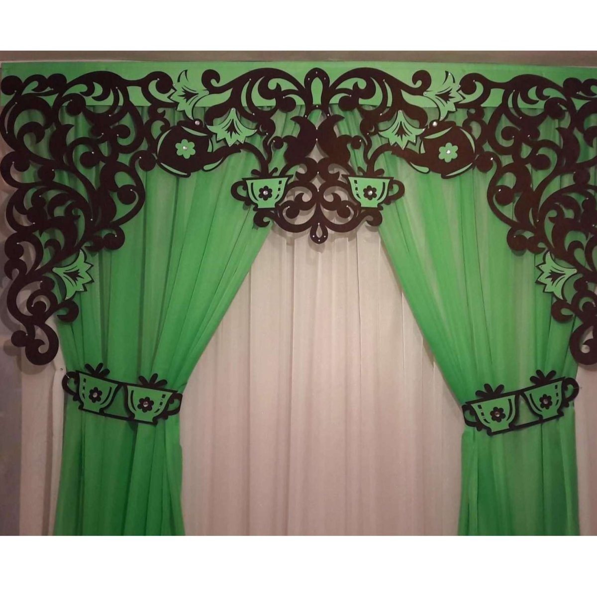 Ажурная планка ламбрекен