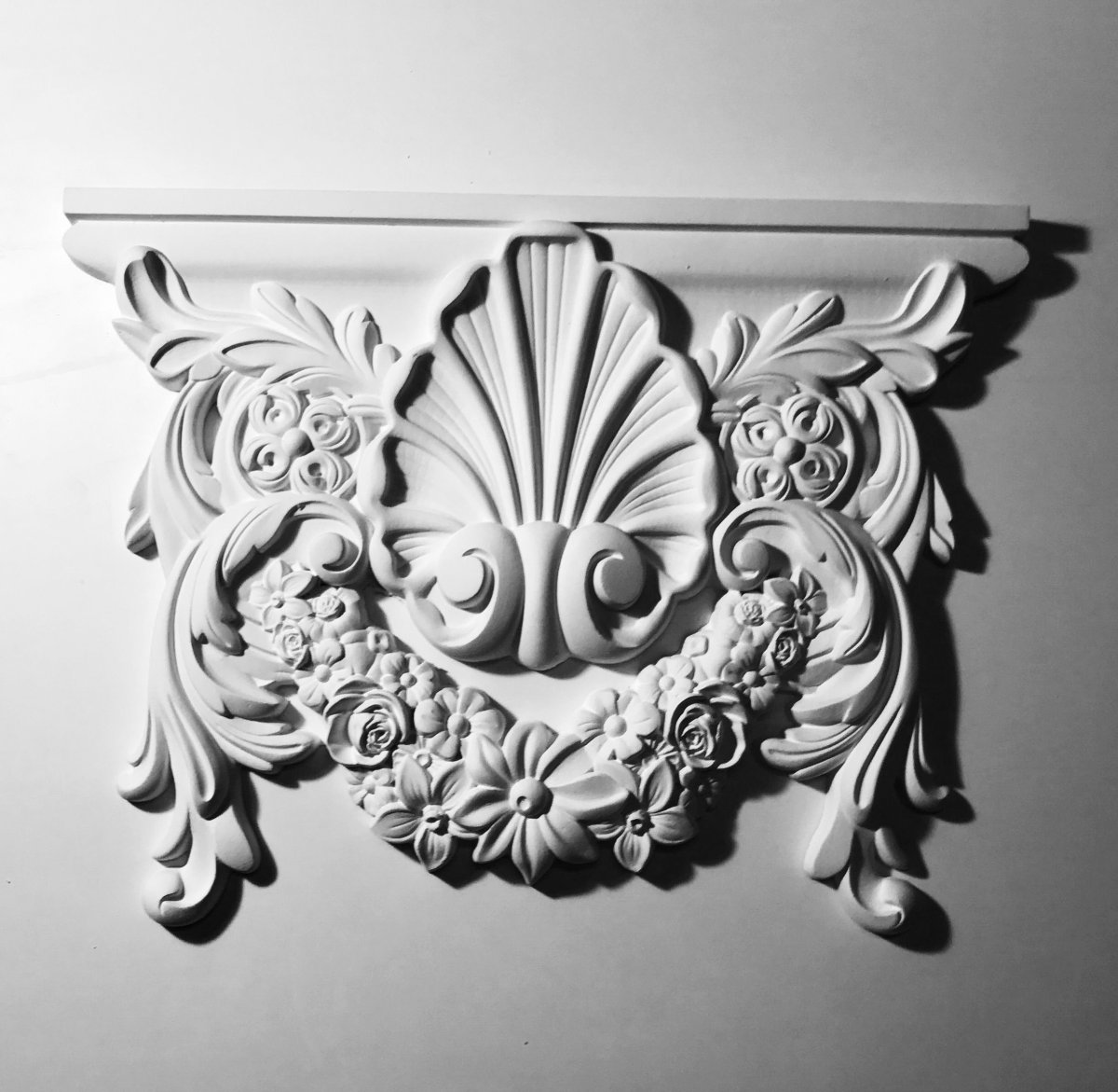 Барельеф на стене