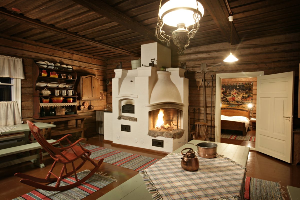 Интерьер деревенской избы