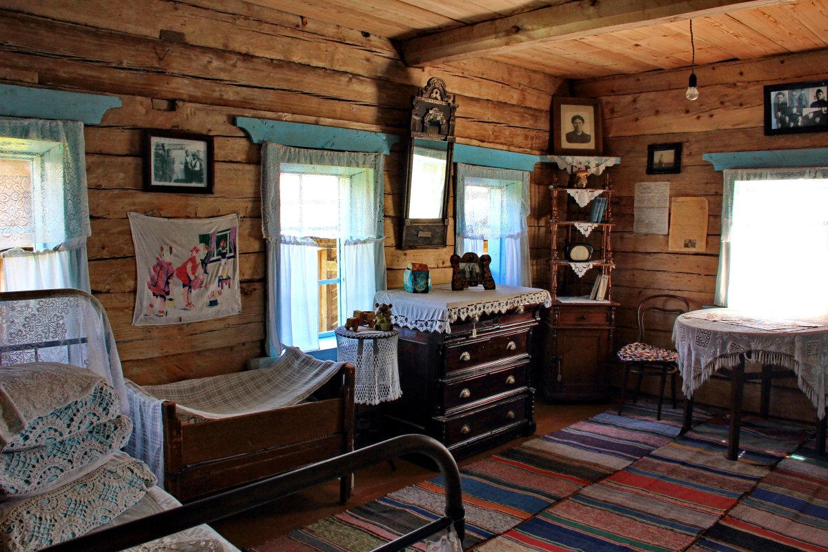 Интерьер деревенской избы