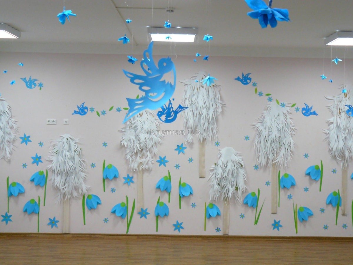 Украшение стены Весна