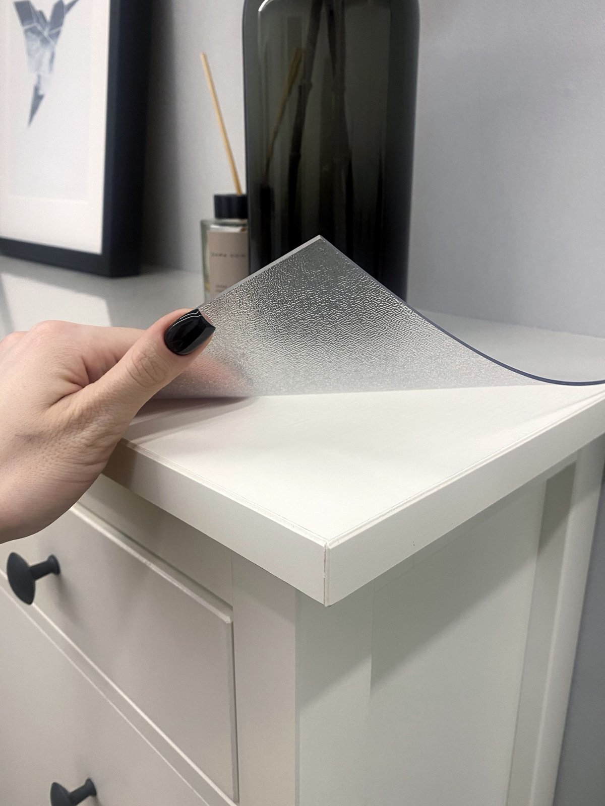 Самоклеящаяся пленка на стену