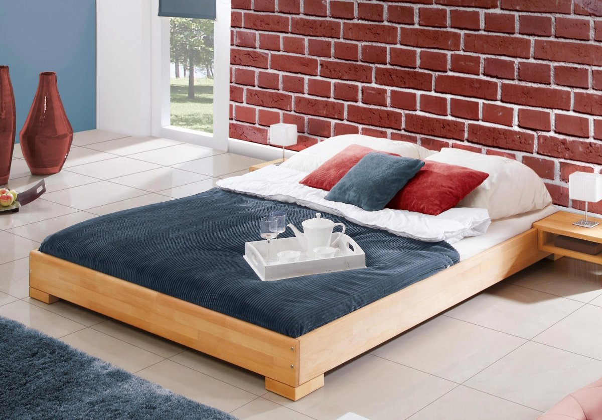 Очень низкая низкая кровать двуспальная