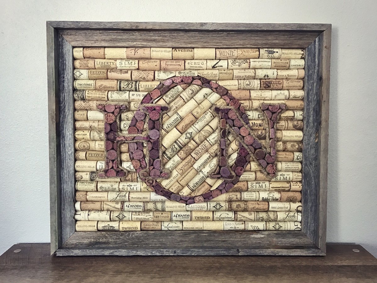 Подставка под горячее из пробок