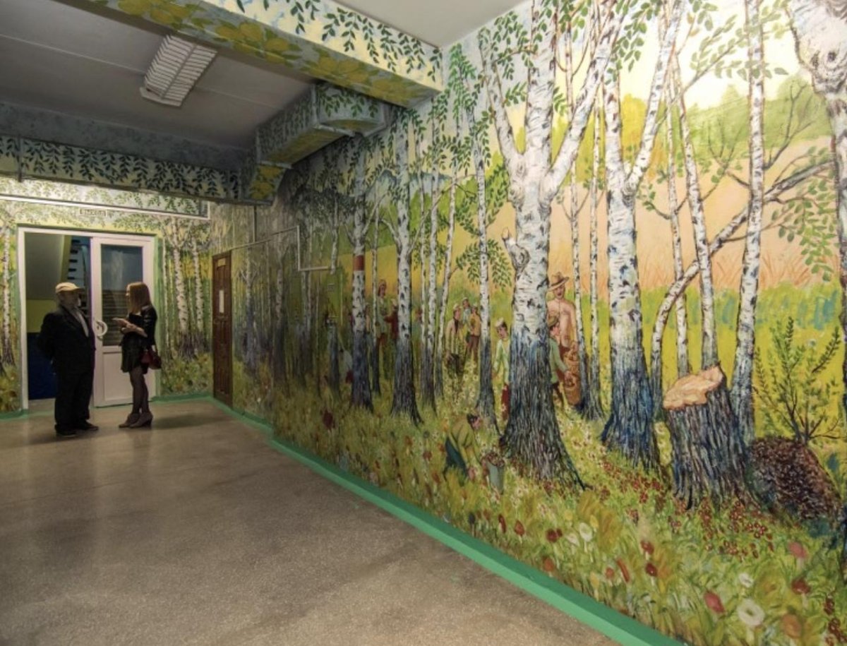 Настенная живопись в школе