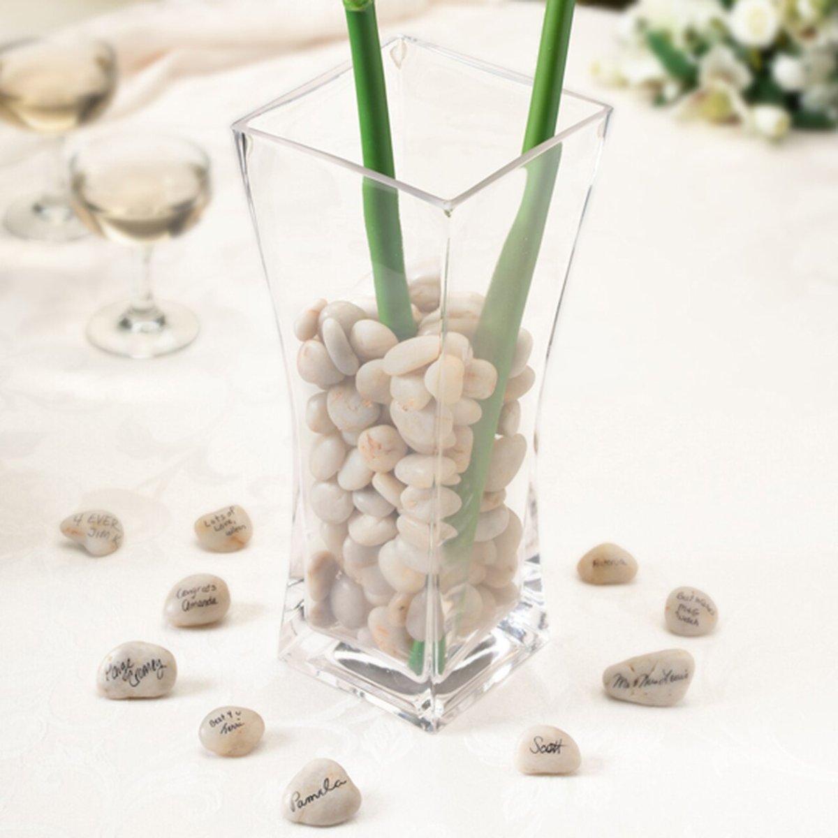 Стеклянные вазы для декора