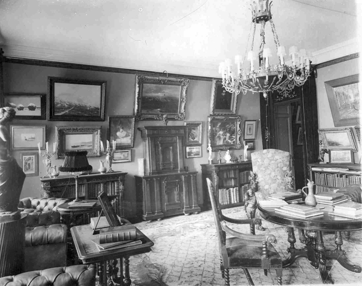 Музея "мир забытых вещей"; Ленинградская ул., 6