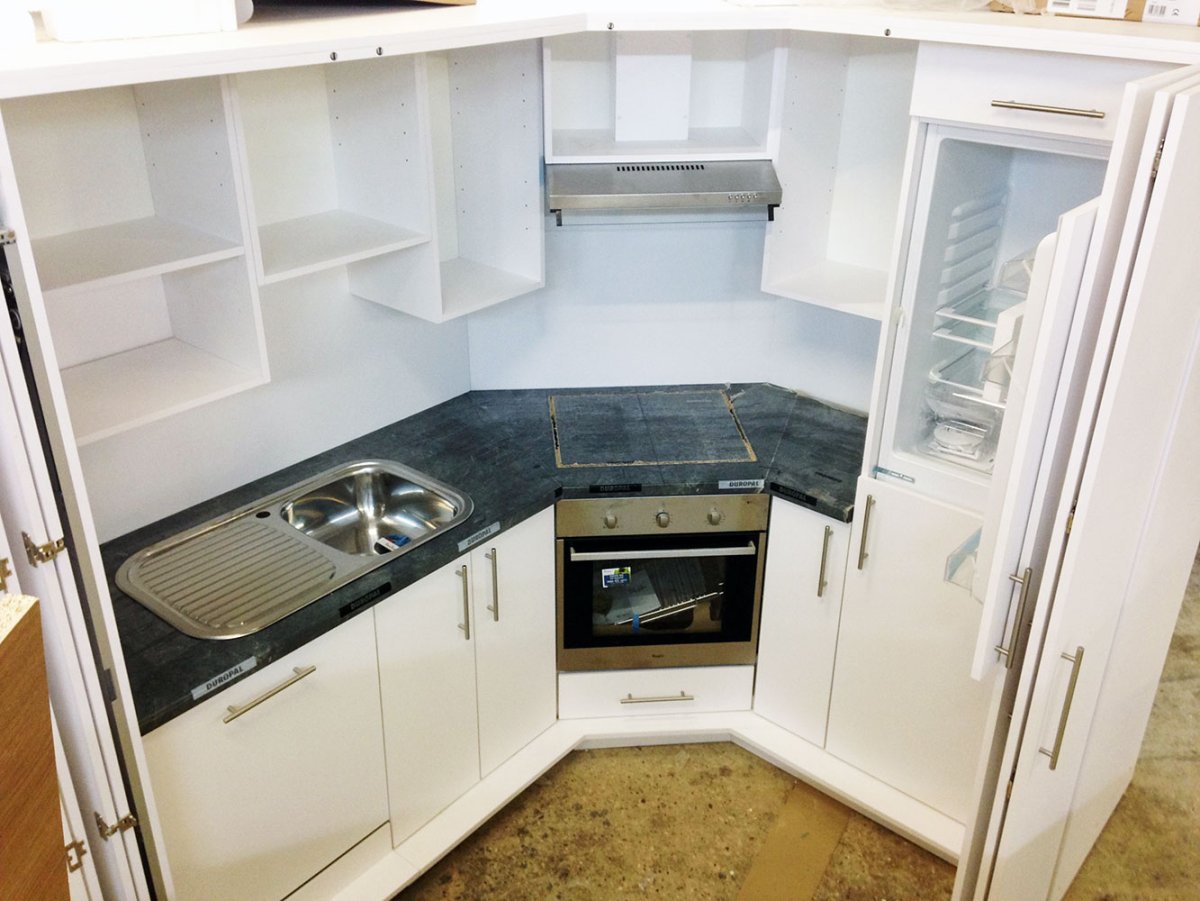 Радиусные кухни угловые