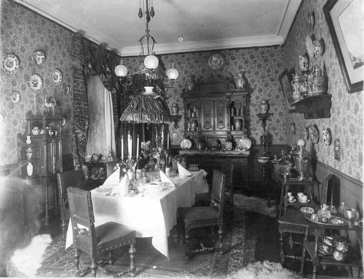 Интерьеры с антиквариатом