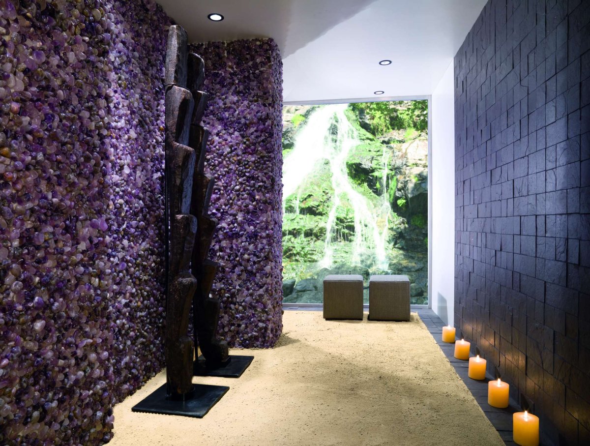 Натуральный САМОЦВЕТ В Камне