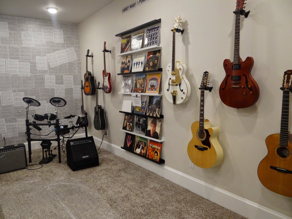 Музыкальный уголок в квартире