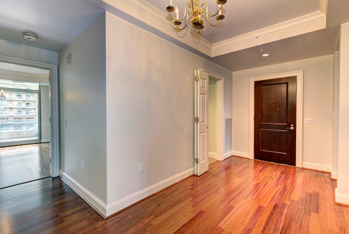 Плинтус в комнате