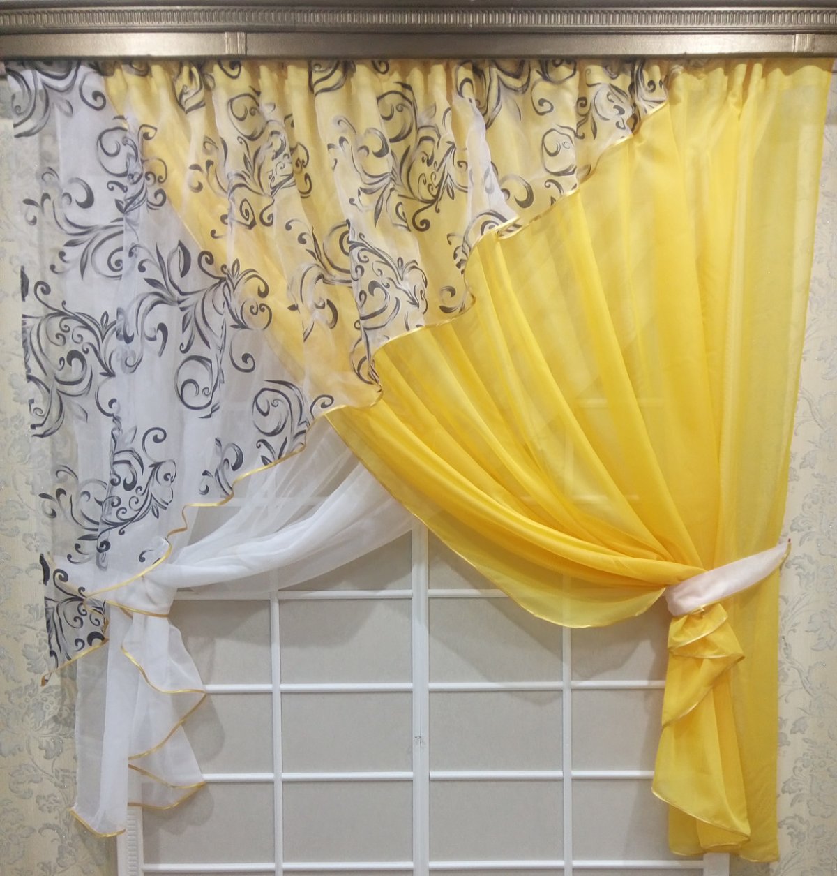 Креативные шторы на кухню