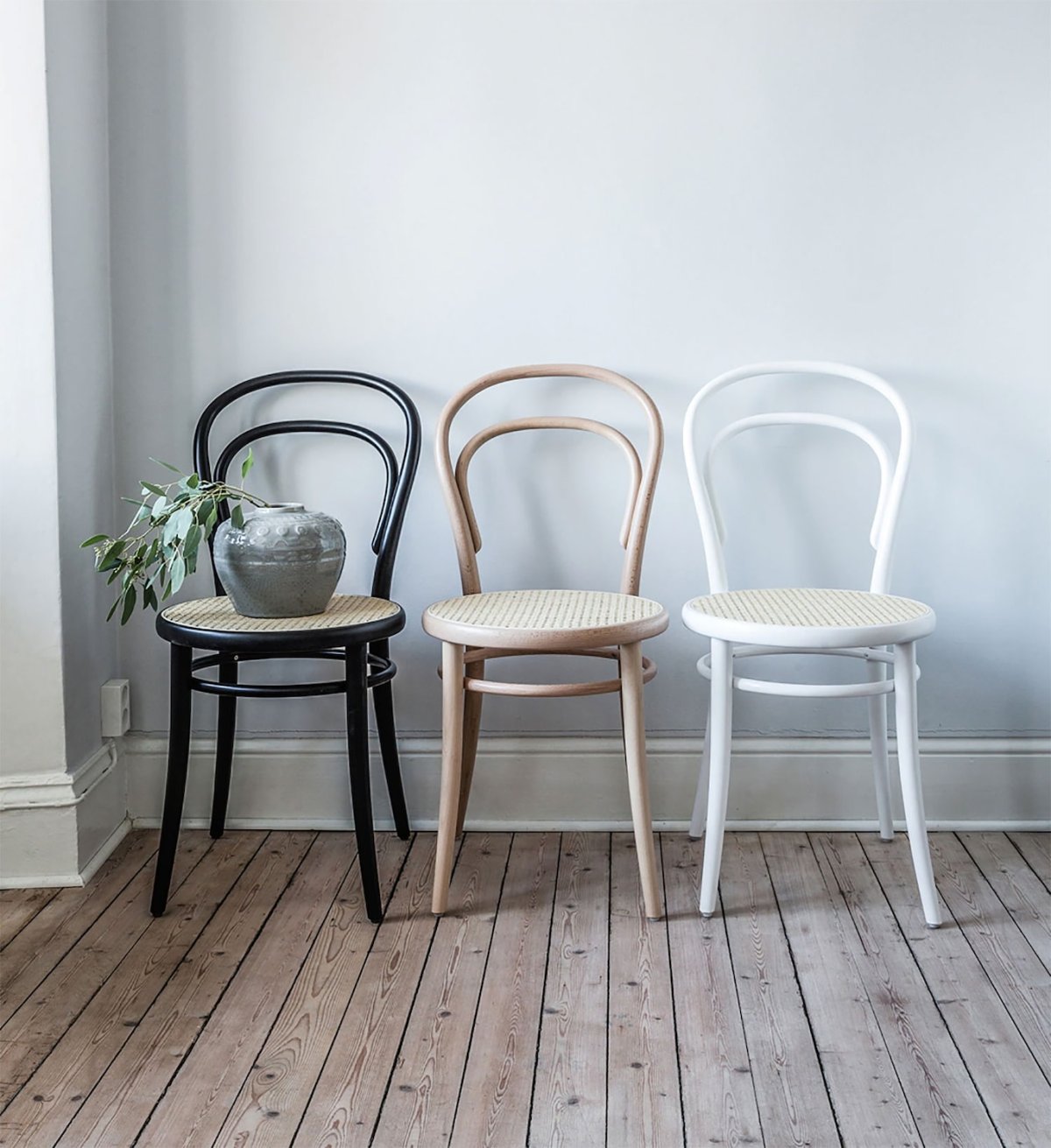 Венские стулья в интерьере кухни