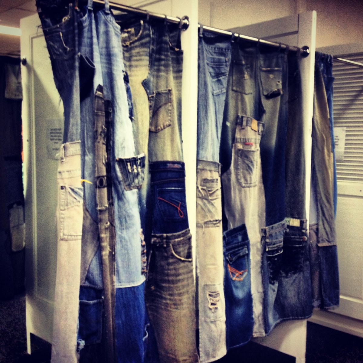 Шторы из старой джинсы