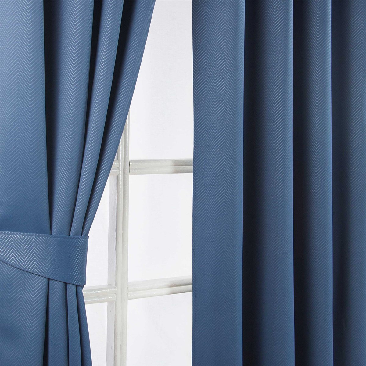 Шторы блэкаут Алькор