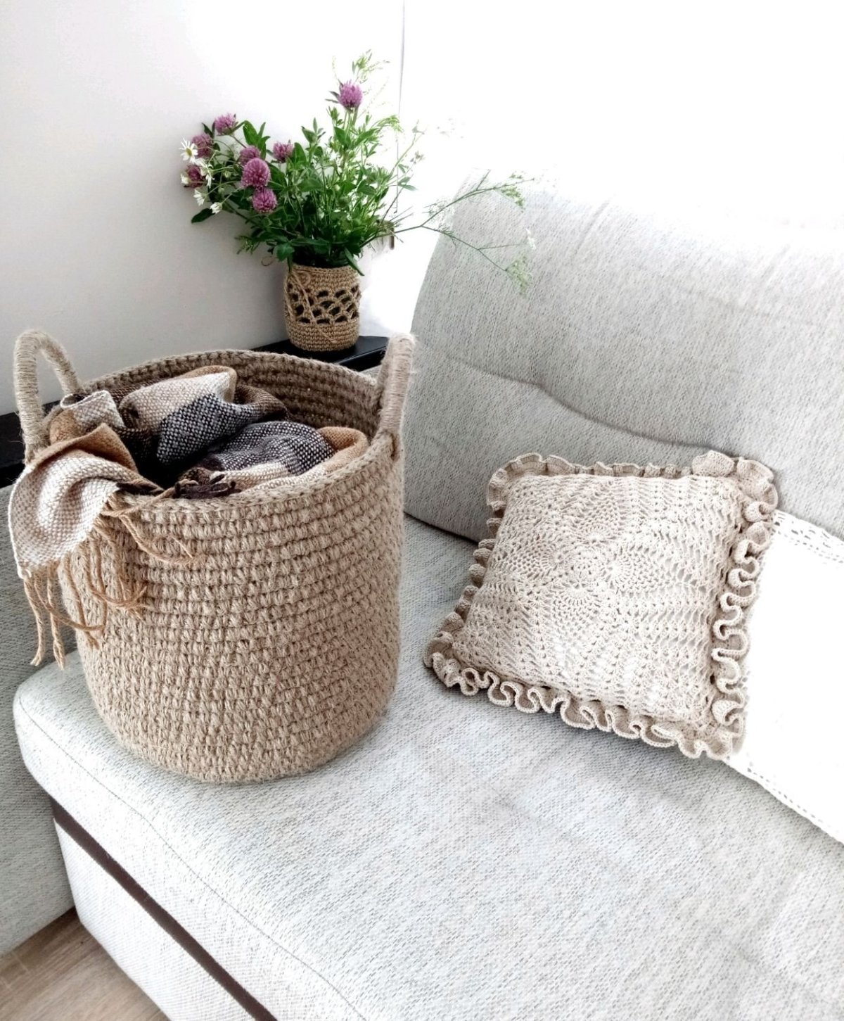 Плетеные корзины для хранения на кухне