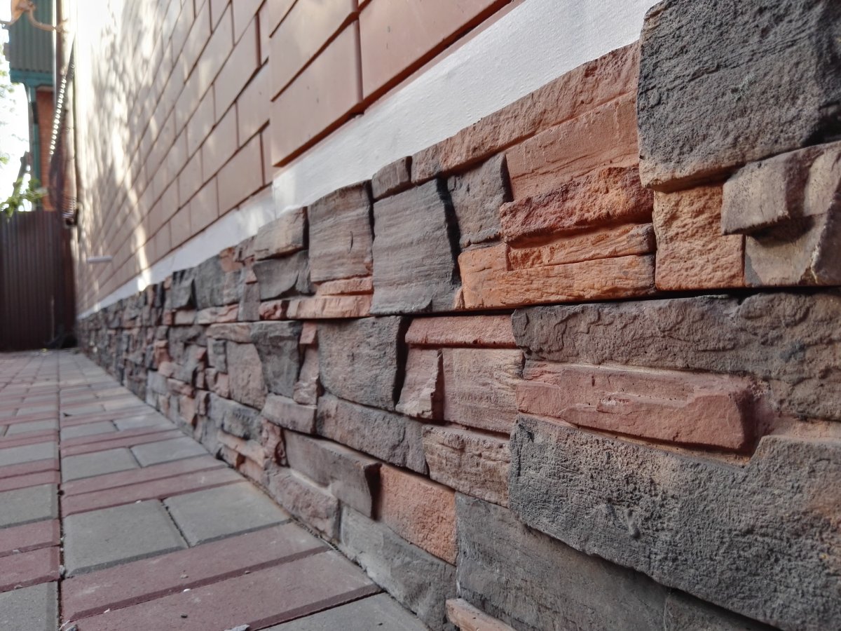 Ка́менный дом