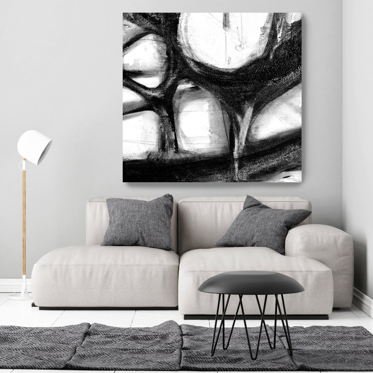 Картина в монохромную комнату
