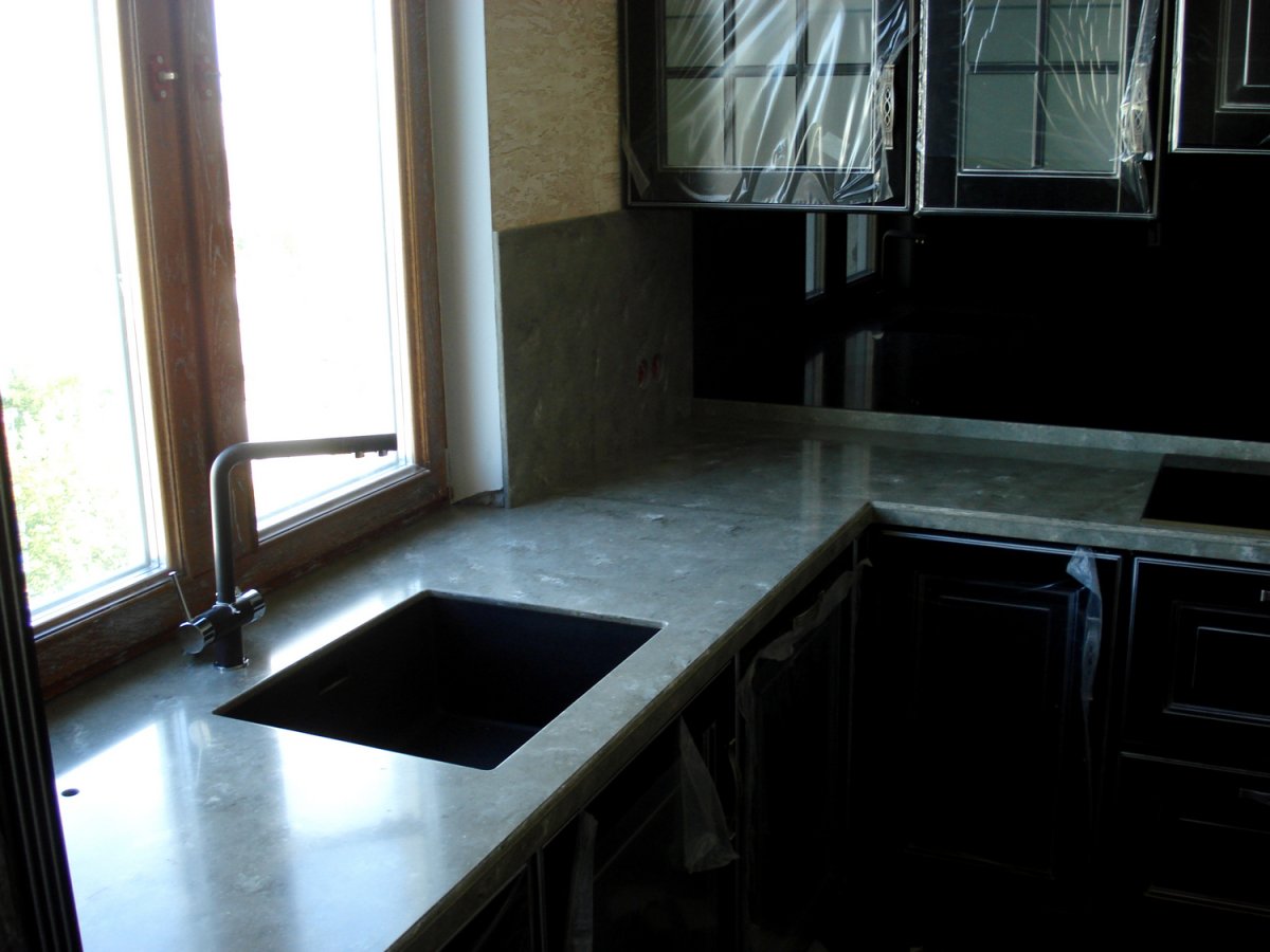 Эркерный подоконник