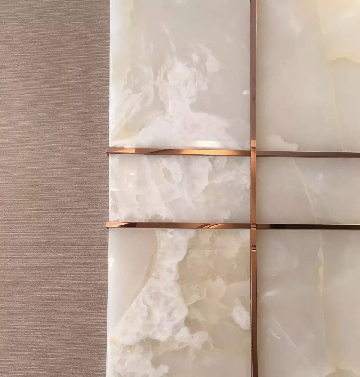 Имитация розового мрамора