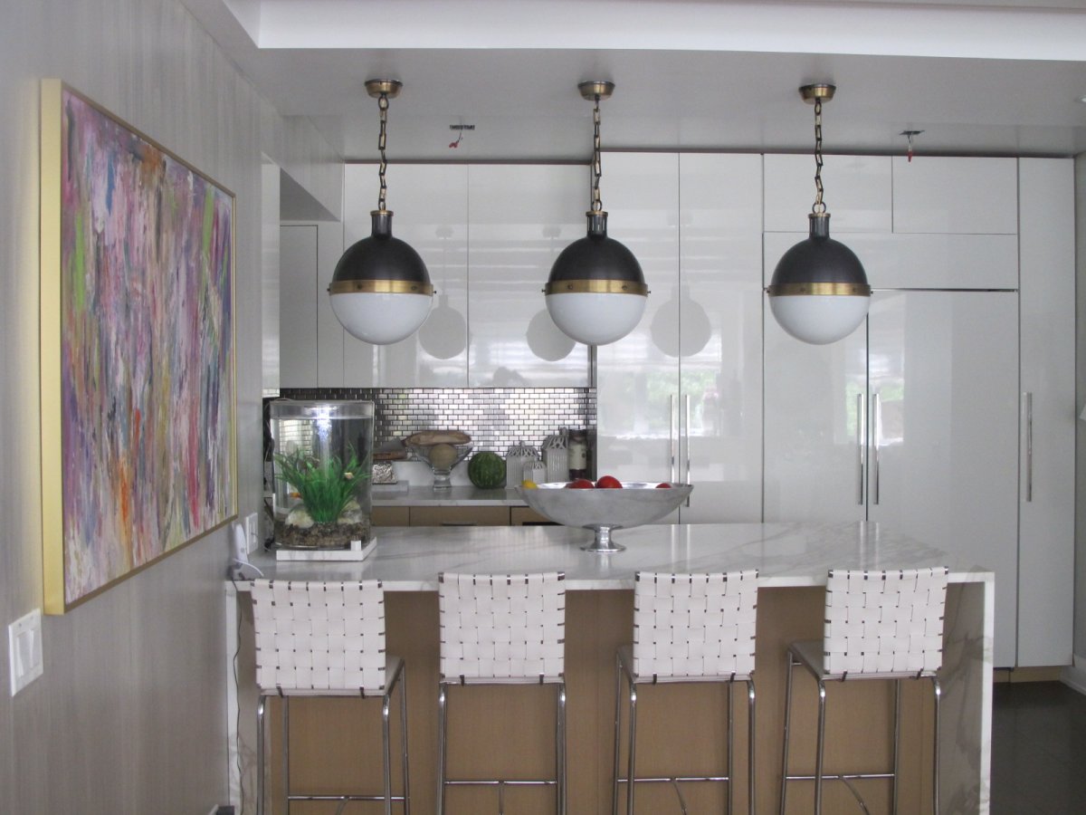 Светильник над барной стойкой поворотный