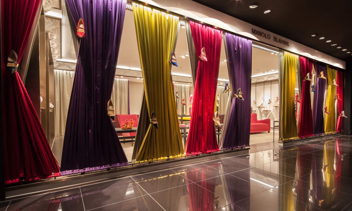 Маникюрная студия в сиреневом цвете