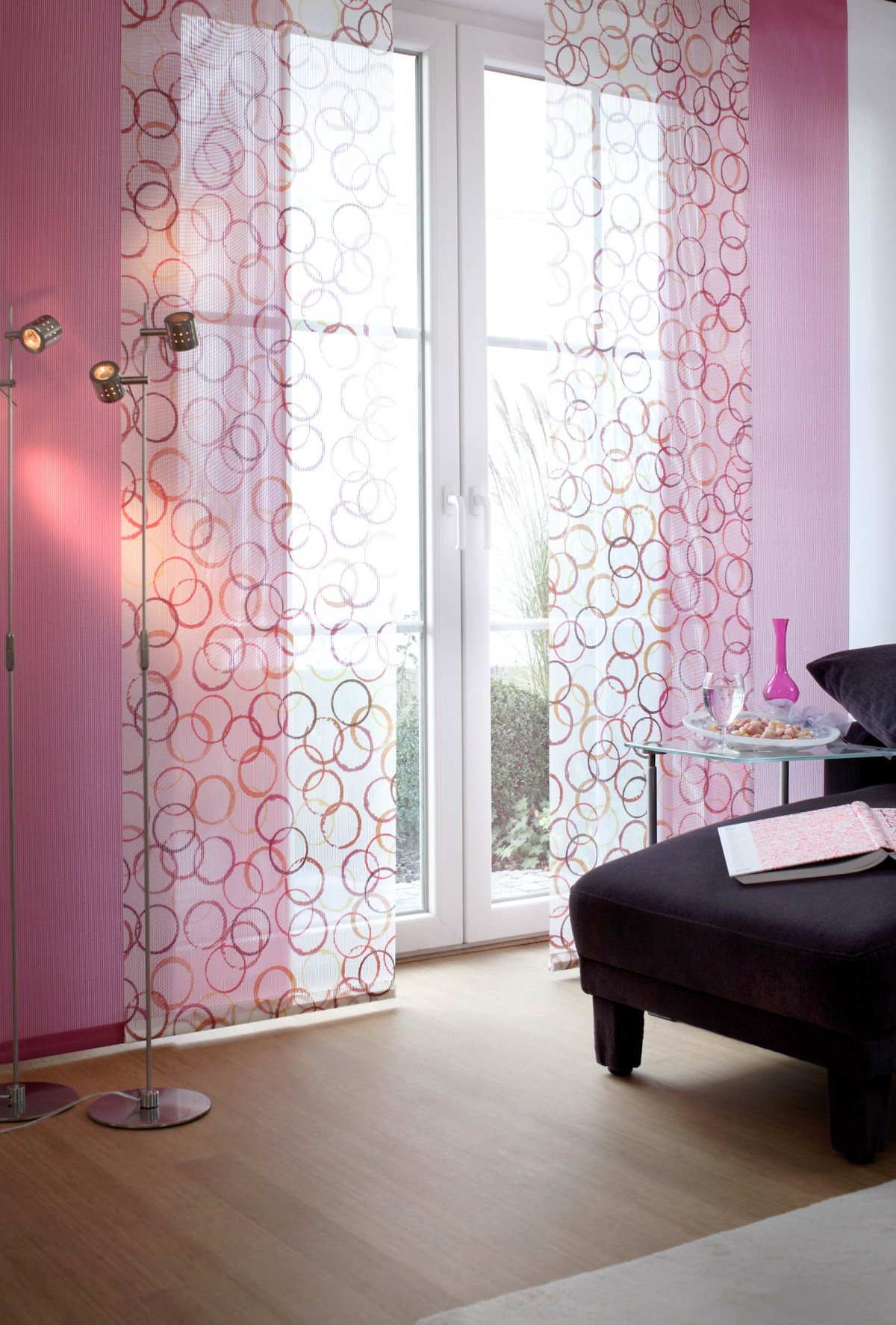 Окна без штор в интерьере