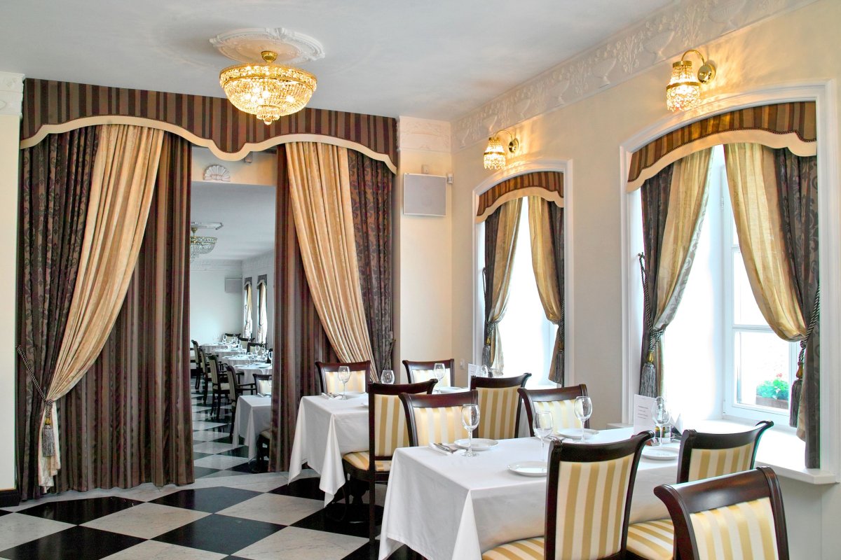 Шторы для банкетного зала