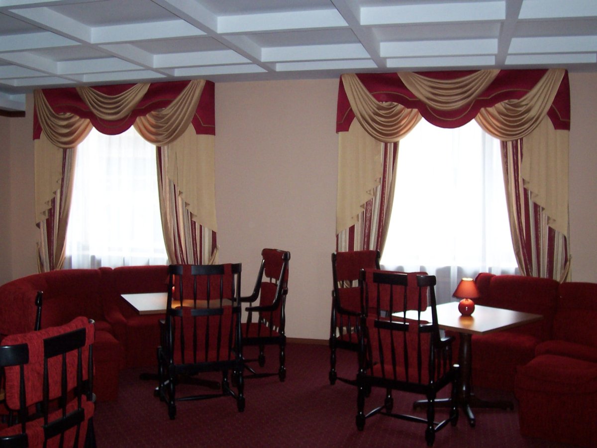 Красивые шторы в ресторанах