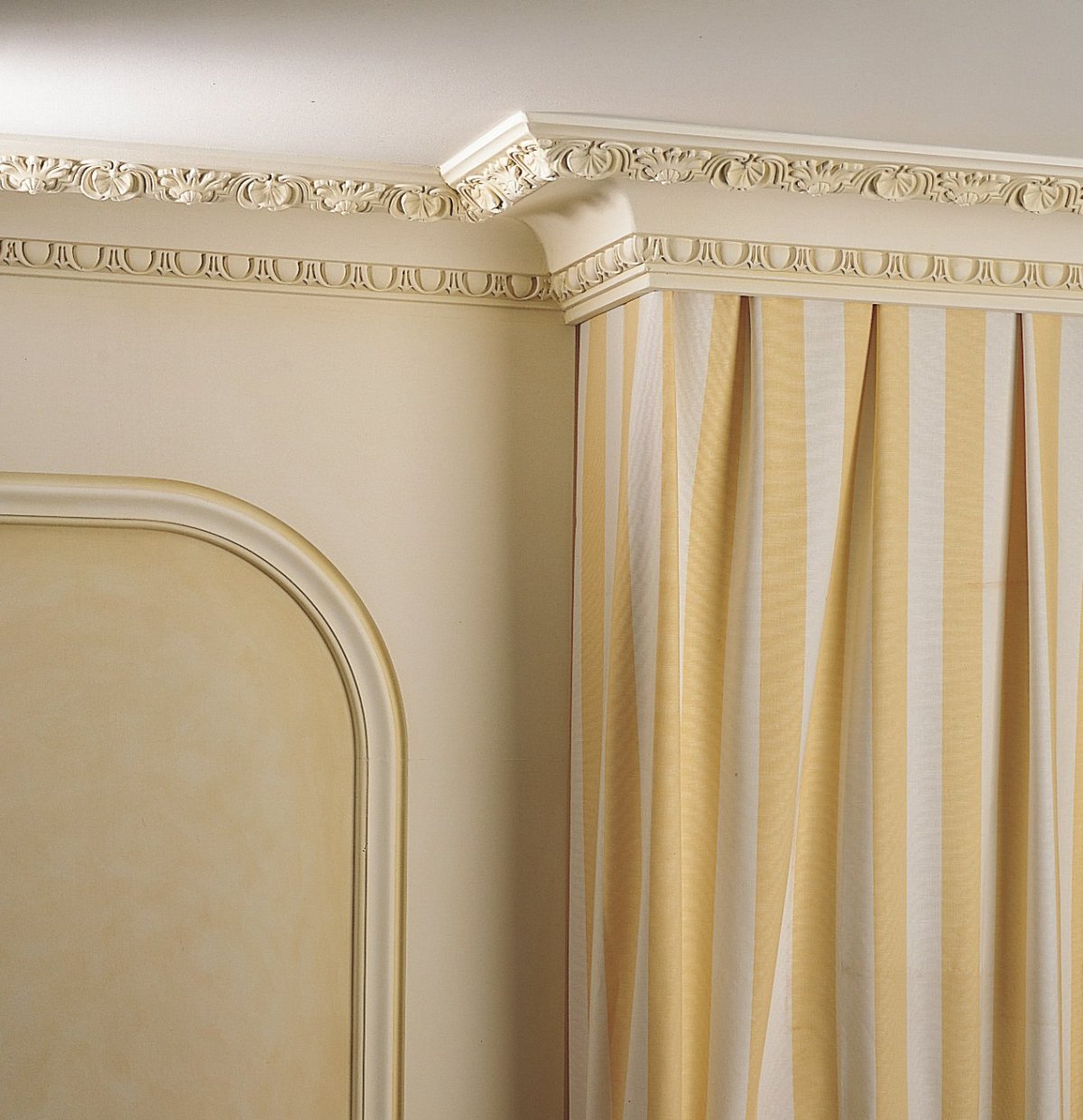 Ажур карниз трёхрядный