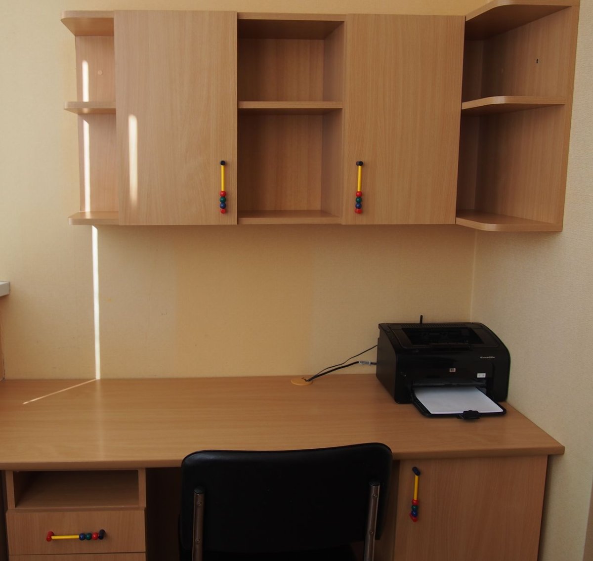 Навесной стол