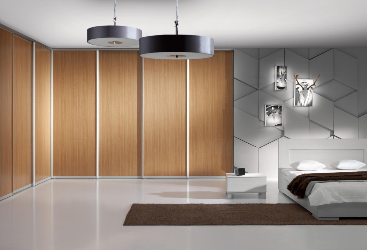 Встроенный бельевой шкаф