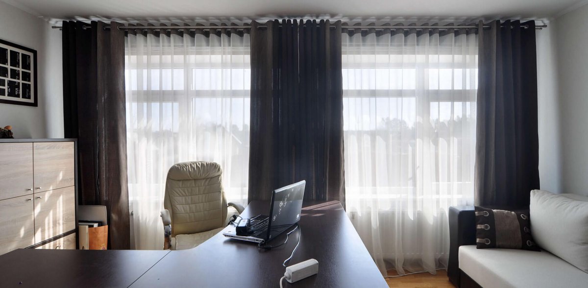 Шторы коричневые