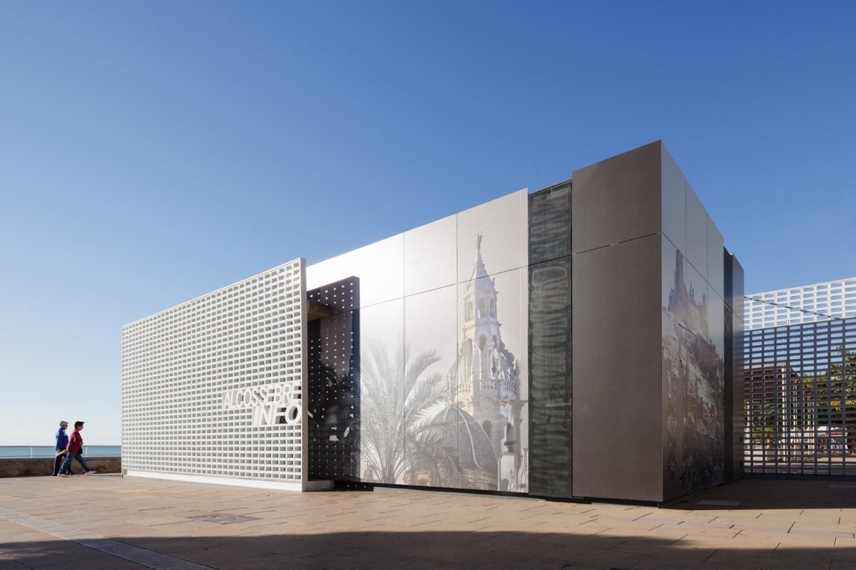 Керамогранит в архитектуре