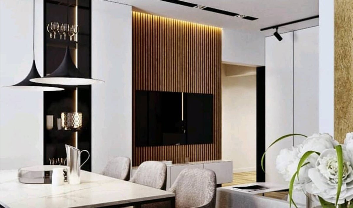 Гостиная с деревянными рейками