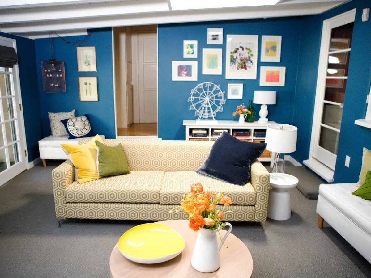 Желто синий декор