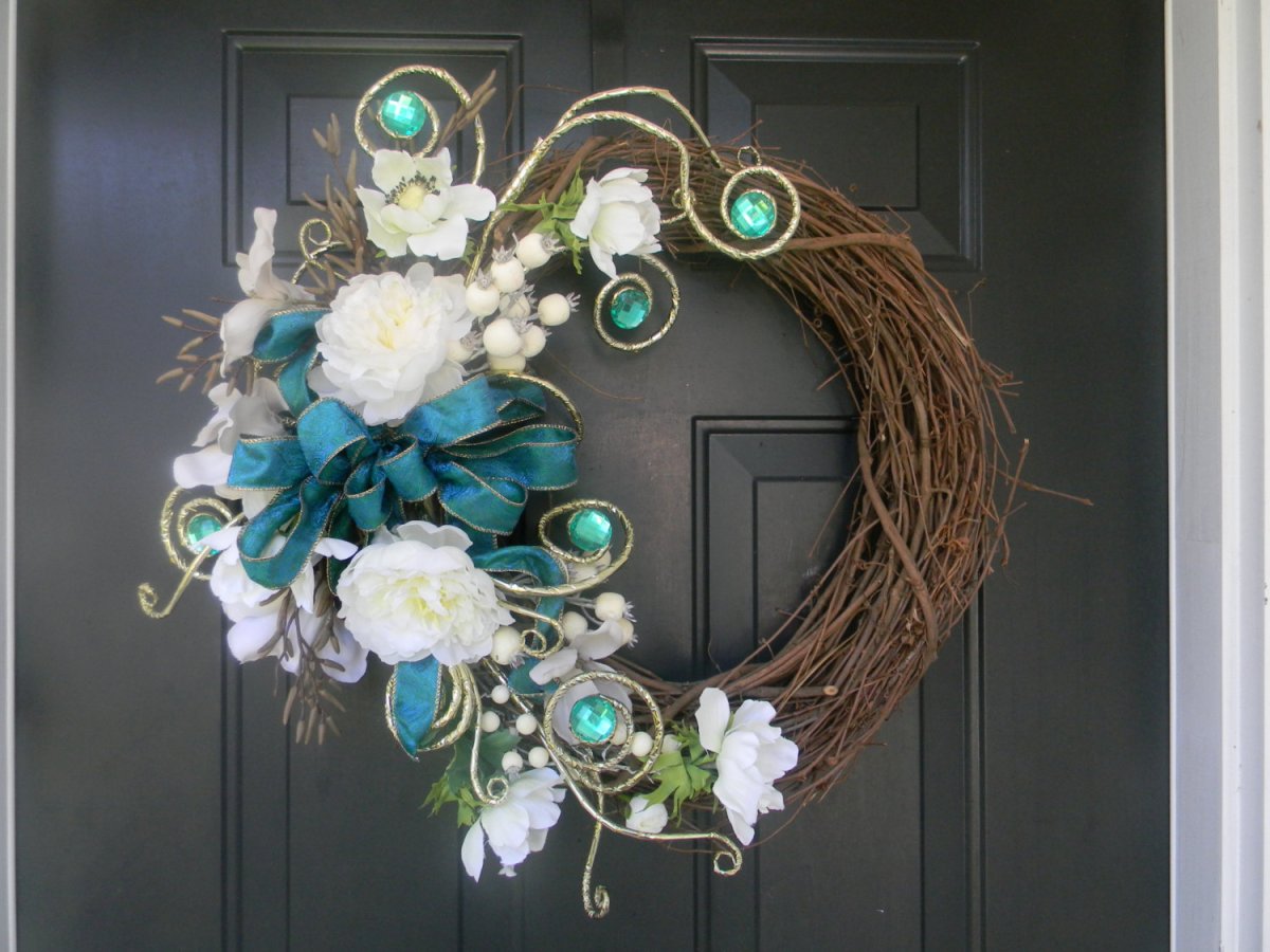 Венок из виноградной лозы велком