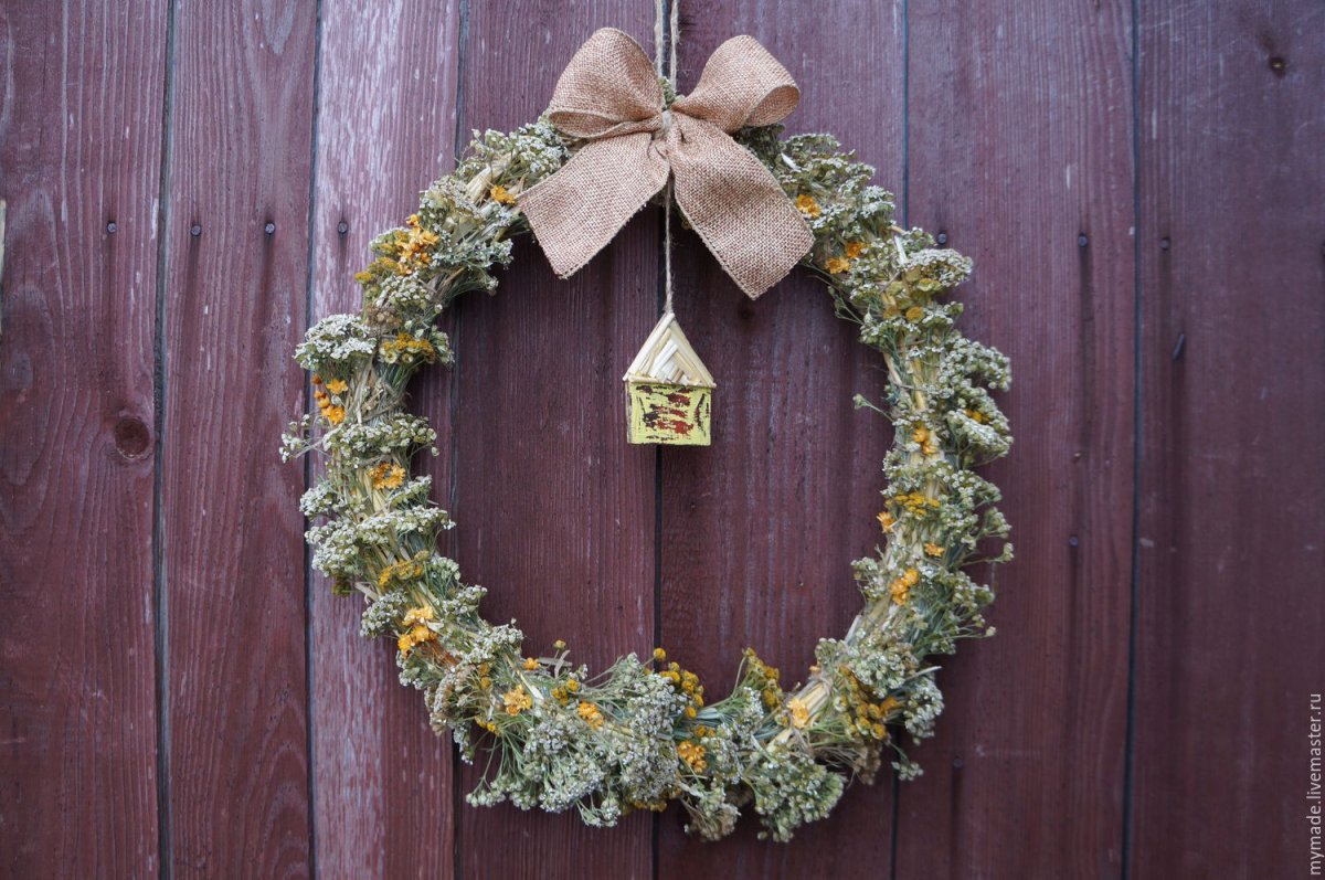Венок из сухоцветов