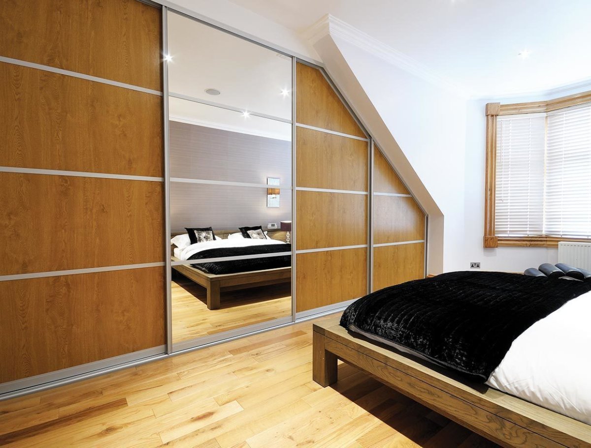 Шкаф с телевизором в спальню