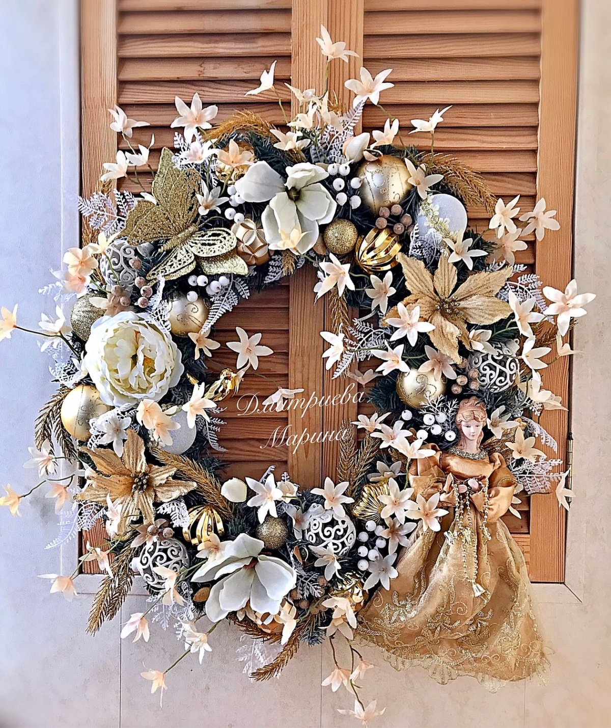 Декоративный венок персик